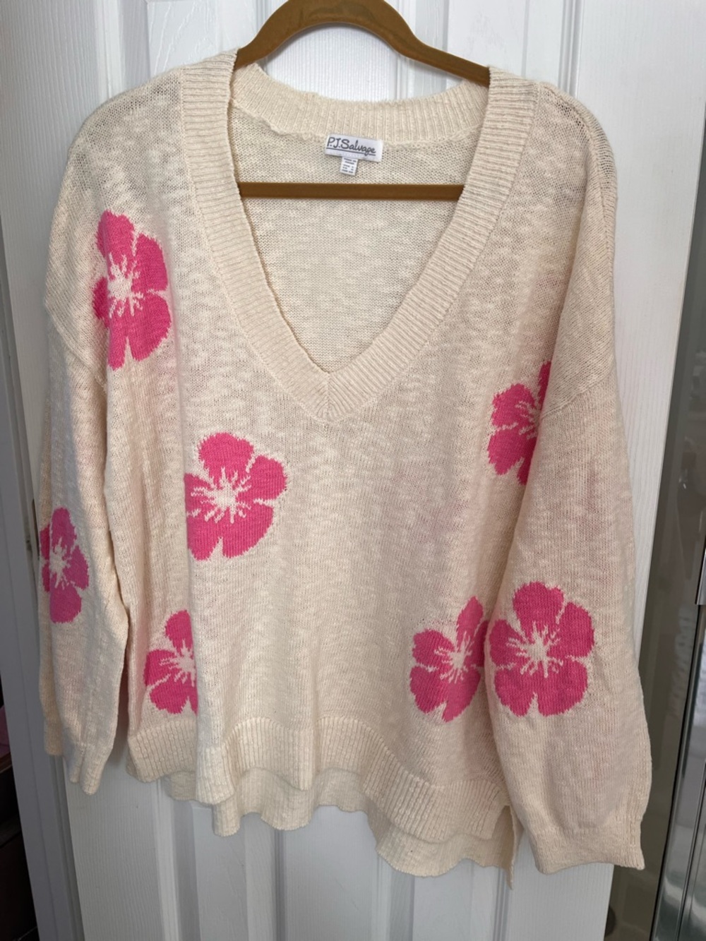P.J. Salvage Cream V-Neck Sweater with Pink Floral Pattern short set